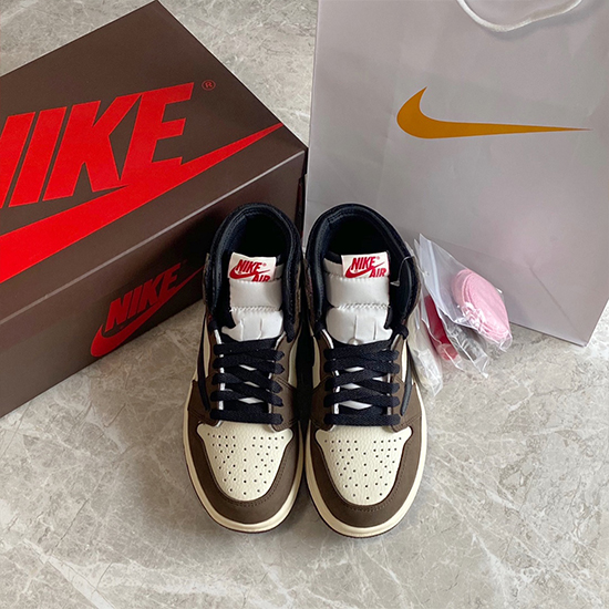 Travis Scott x Air Jordan 1 Hight OG TS SP Nike (1)